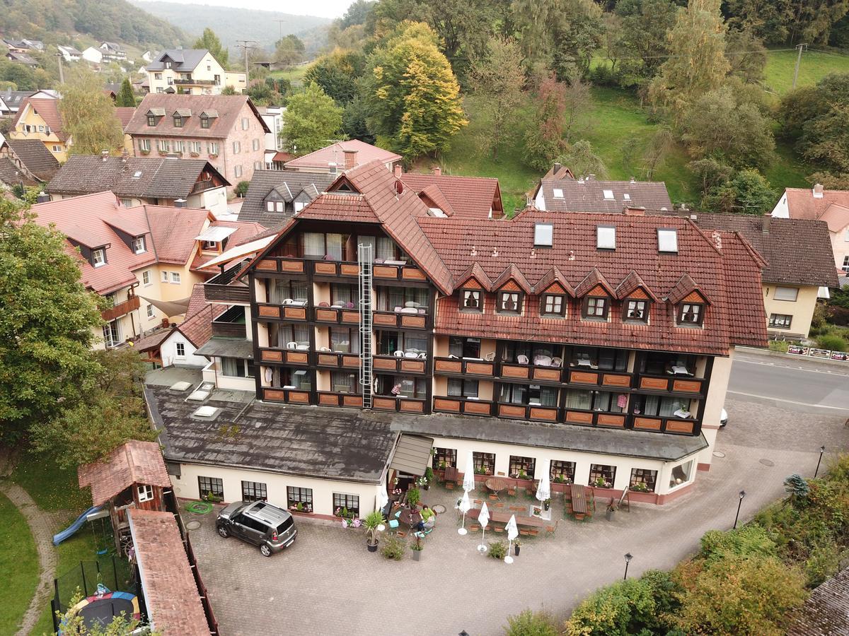 Landgasthof Zur Linde Hotel Heimbuchenthal Exterior photo